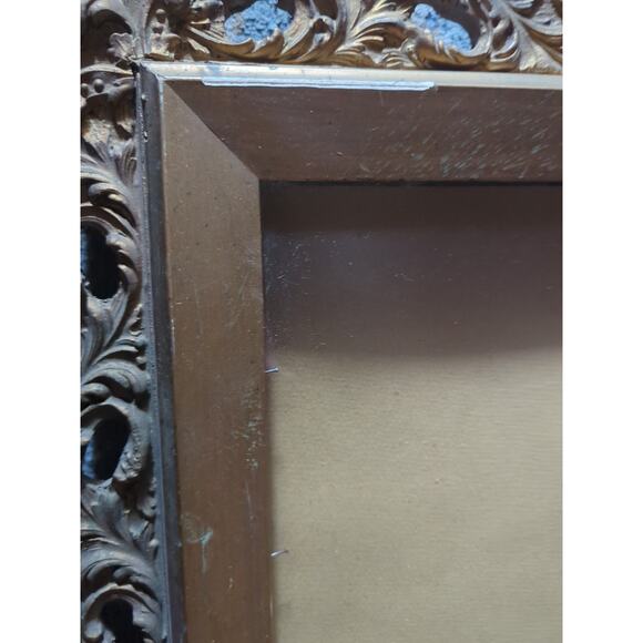 19th Century Antique Gold Gilded Rococo Portrait Wood Resin Frame Rare 26" × 22" - Picture 10 of 10